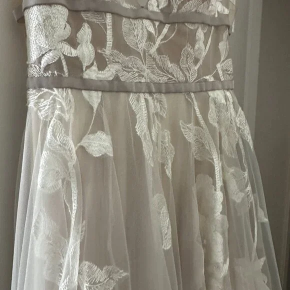 BHLDN Willowby Galatea Hearst Silver Titanium Wedding Gown Size